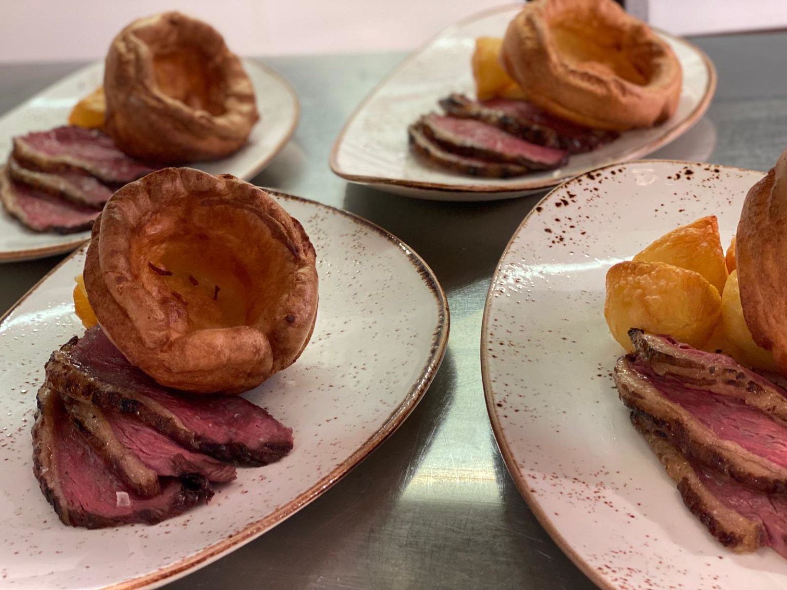 Best Roast Dinners Manchester Has To Offer in 2024