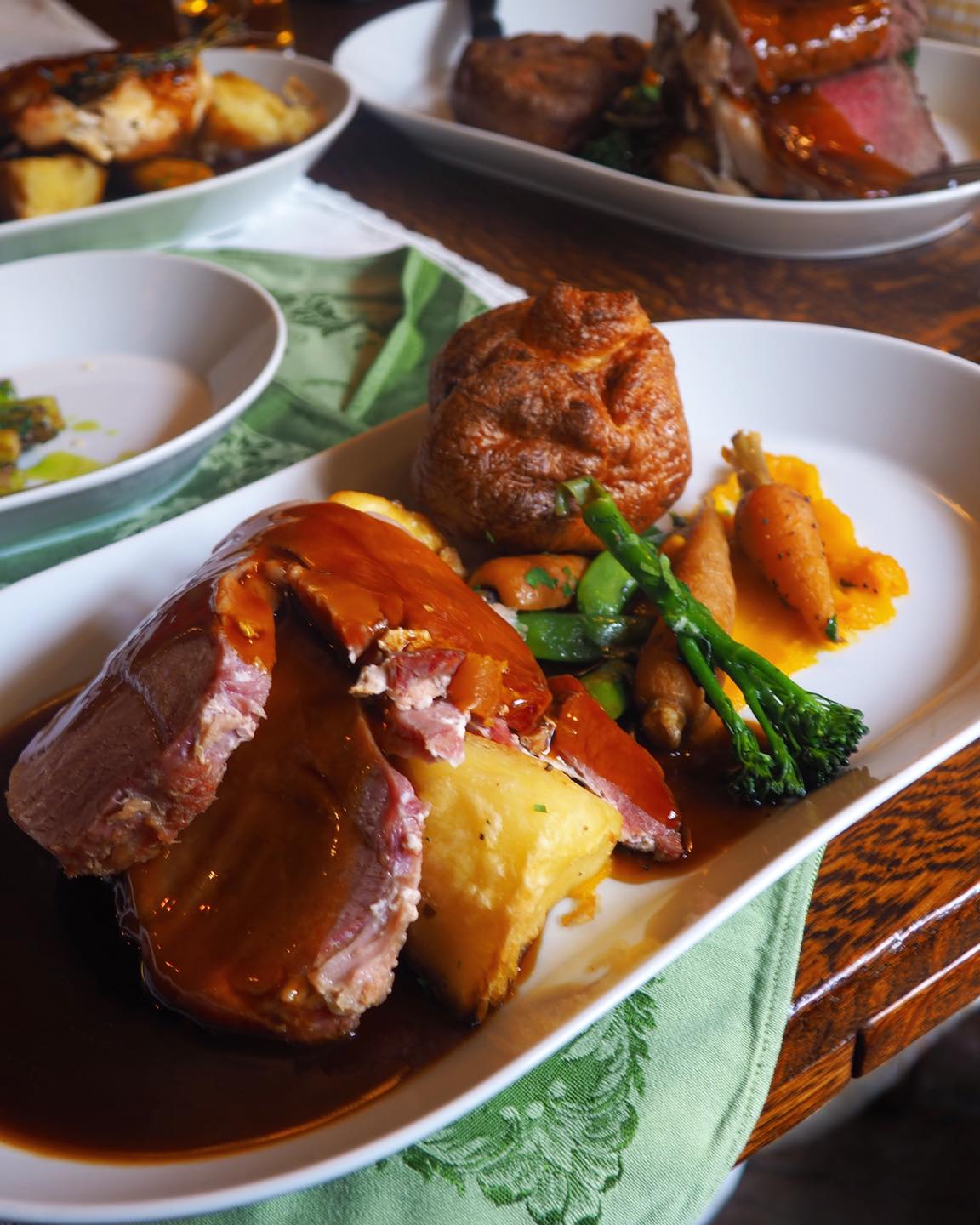 Best Roast Dinners Glasgow Has To Offer in 2024