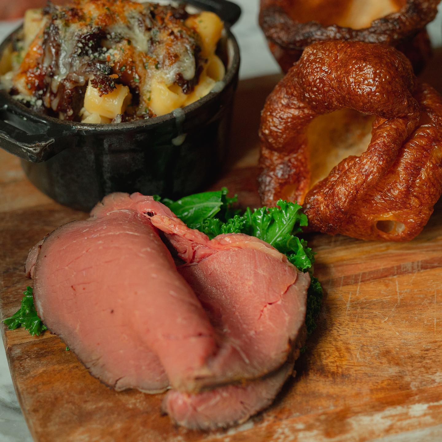 Best Roast Dinners Glasgow Has To Offer in 2024