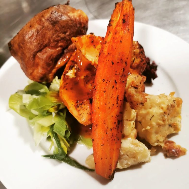 Best Sunday Roast Norwich Has To Offer 2022